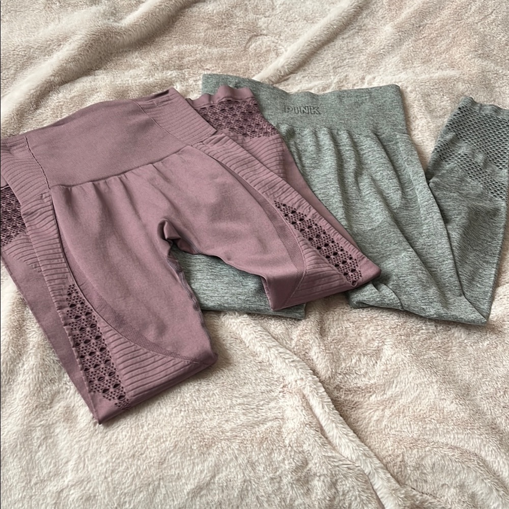 Blush and Gray/light olive colored woman’s Leggings Set. Sz small.